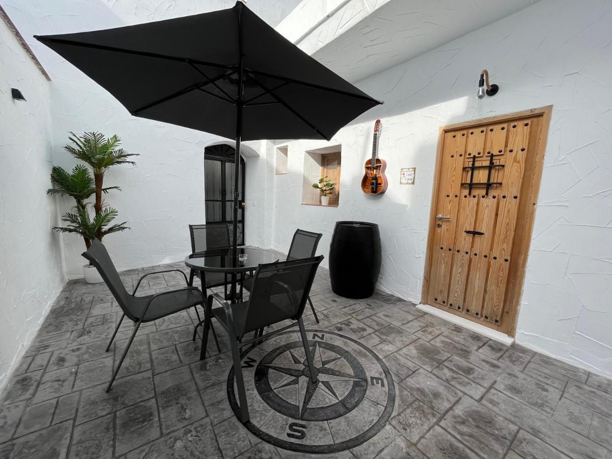 Apartamento La Lola - Patio Privado Jerez de la Frontera Exterior photo
