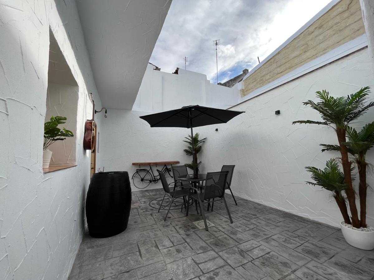 Apartamento La Lola - Patio Privado Jerez de la Frontera Exterior photo