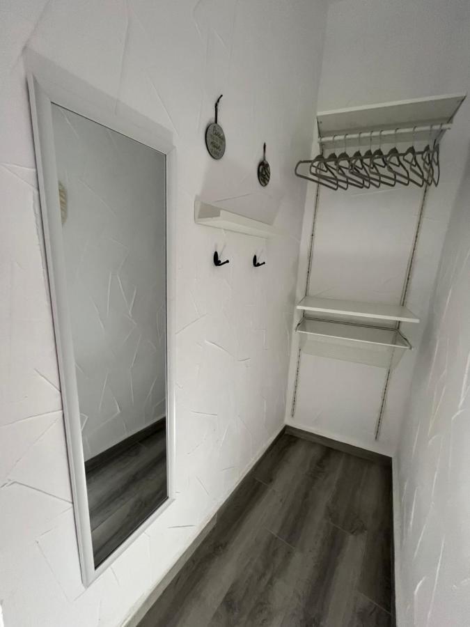 Apartamento La Lola - Patio Privado Jerez de la Frontera Exterior photo